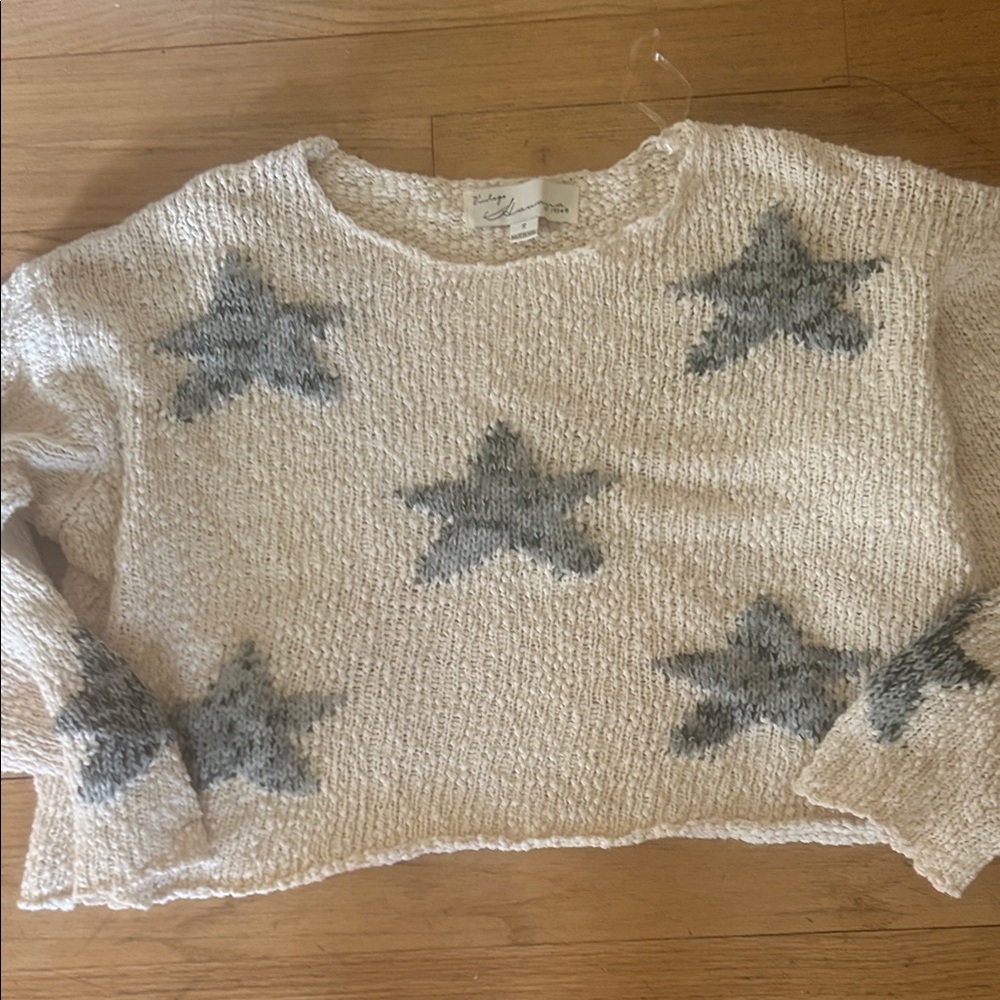 Vintage Havana Cream and Gray Star Long Sleeve Top